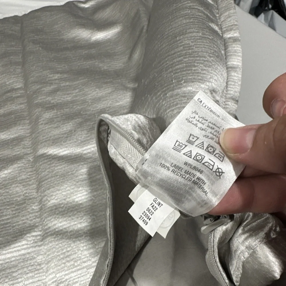 NIB $135 [ 1 Standard ] Quilted Pillow Sham for Hotel Collection Glint Grey‎